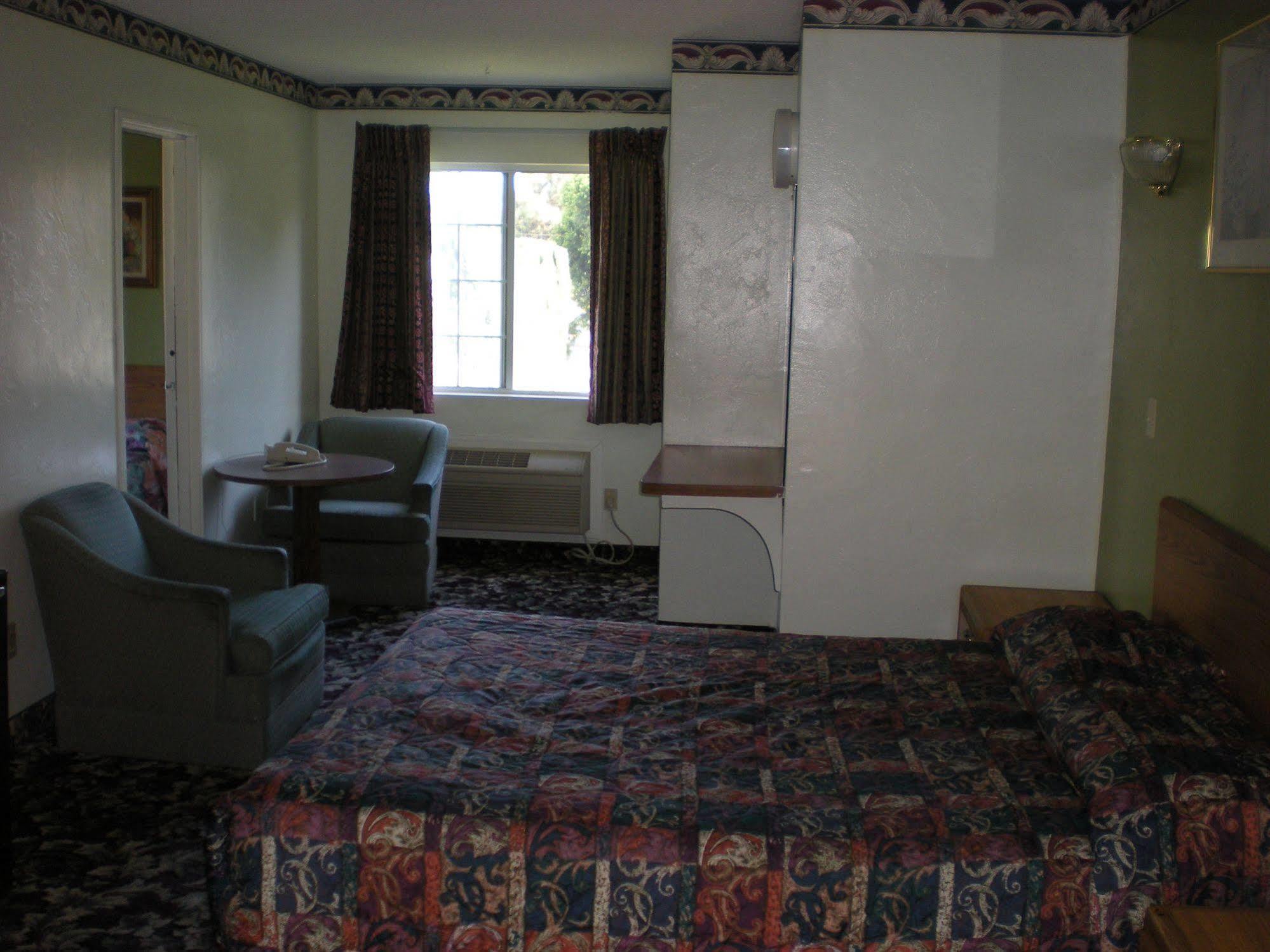 Heritage Inn Pomona Εξωτερικό φωτογραφία